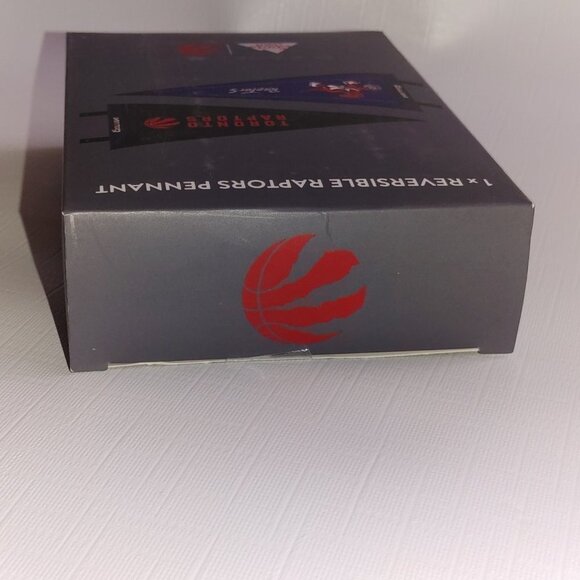 COORS LIGHT Reversible Toronto Raptors Pennant - Picture 3 of 7